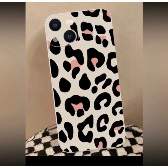 1 LEFT! iPhone 13 Leopard Print Phone Case - Picture 3 of 3